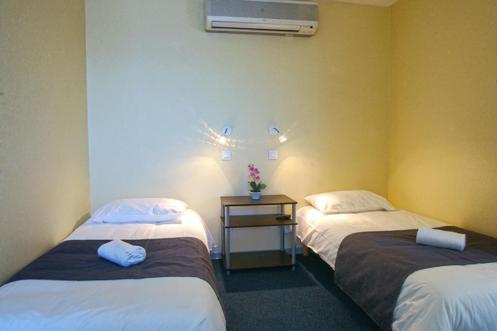 Couett'Hotel Oloron Sainte Marie المظهر الخارجي الصورة