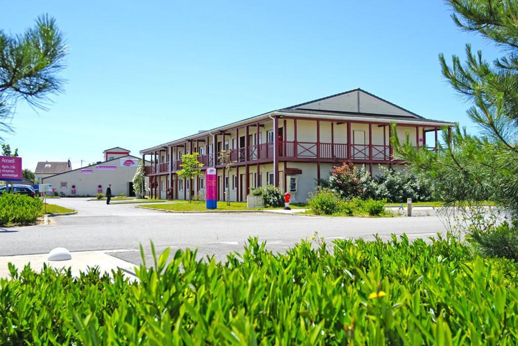 Couett'Hotel Oloron Sainte Marie الغرفة الصورة