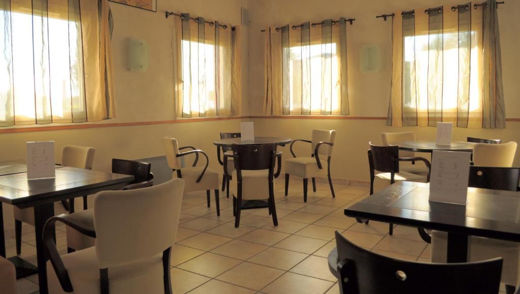 Couett'Hotel Oloron Sainte Marie المظهر الخارجي الصورة