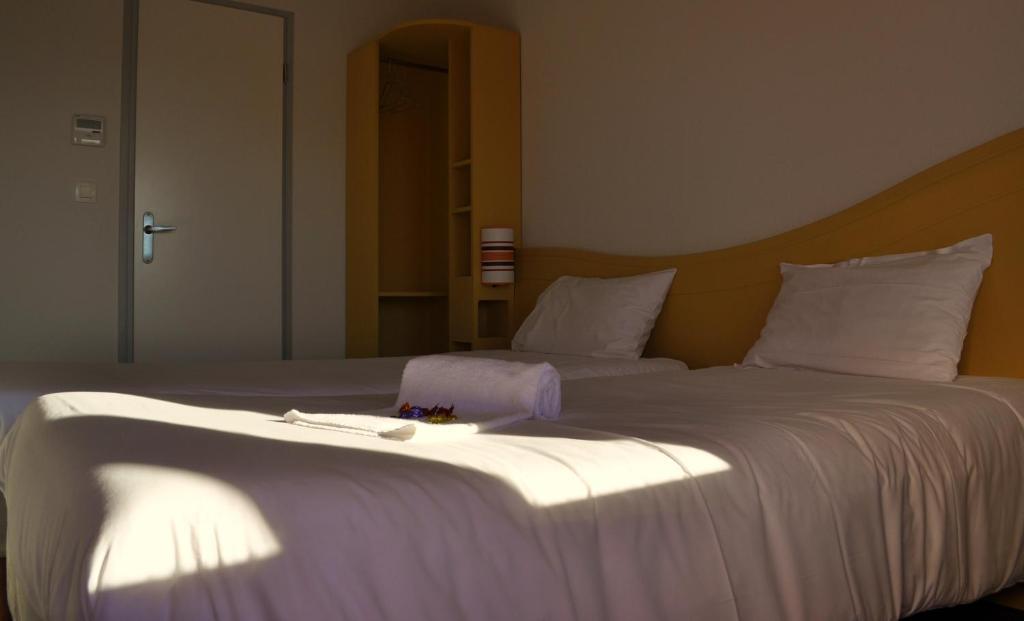 Couett'Hotel Oloron Sainte Marie الغرفة الصورة